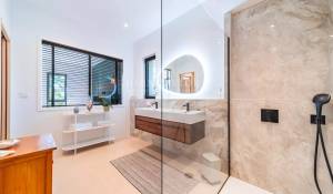 Sale Property Cabrières-d'Avignon