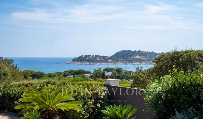 Sale Property Cavalaire-sur-Mer