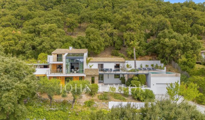 Sale Property Cavalaire-sur-Mer