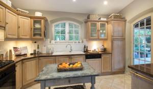 Sale Property Châteauneuf-Grasse