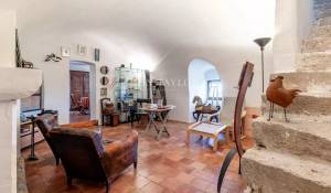 Sale Property Cucuron