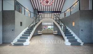 Sale Property Givrins