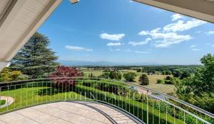 Sale Property Givrins