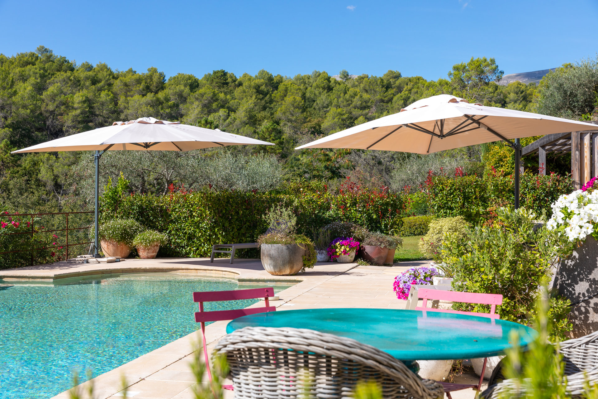 Ad Sale Property La CollesurLoup (06480), 8 Rooms refV2167CO