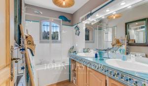 Sale Property La Croix-Valmer