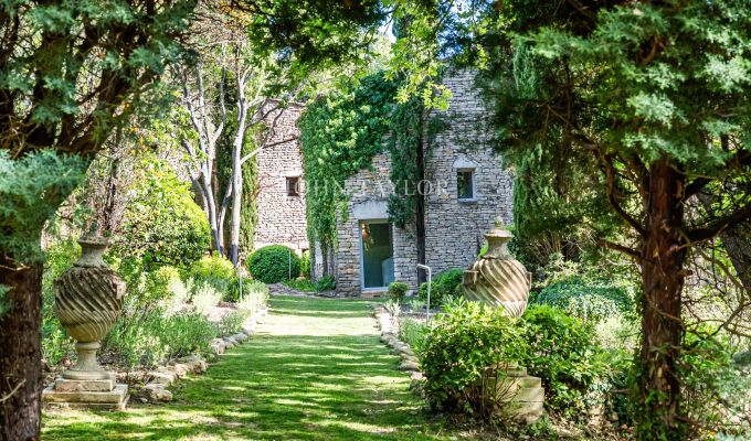 Sale Property Ménerbes