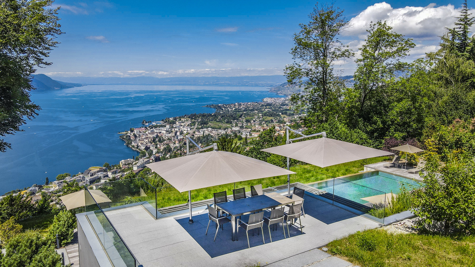 Ad Sale Property Montreux (1820), 11 Rooms refV0181MX