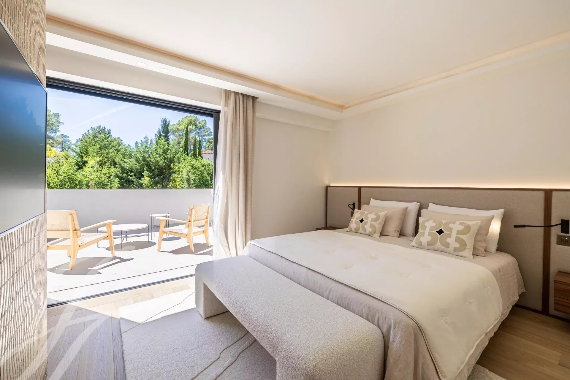 Ad Sale Property Mougins (06250), 7.0 Rooms refV1115MGS