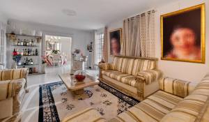 Sale Property Presinge