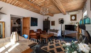 Sale Property Saint-Cyr-sur-Mer