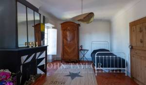 Sale Property Saint-Cyr-sur-Mer