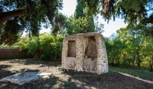 Sale Property Saint-Cyr-sur-Mer