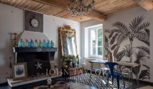 Sale Property Saint-Cyr-sur-Mer