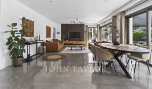 Sale Property Saint-Cyr-sur-Mer