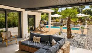 Sale Property Saint-Cyr-sur-Mer