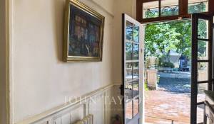 Sale Property Saint-Cyr-sur-Mer