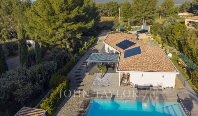 Sale Property Saint-Cyr-sur-Mer
