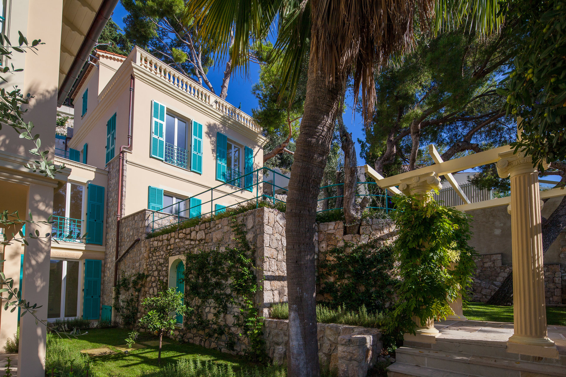 Ad Sale Property SaintJeanCapFerrat GRASSEUIL (06230), 9 Rooms ref