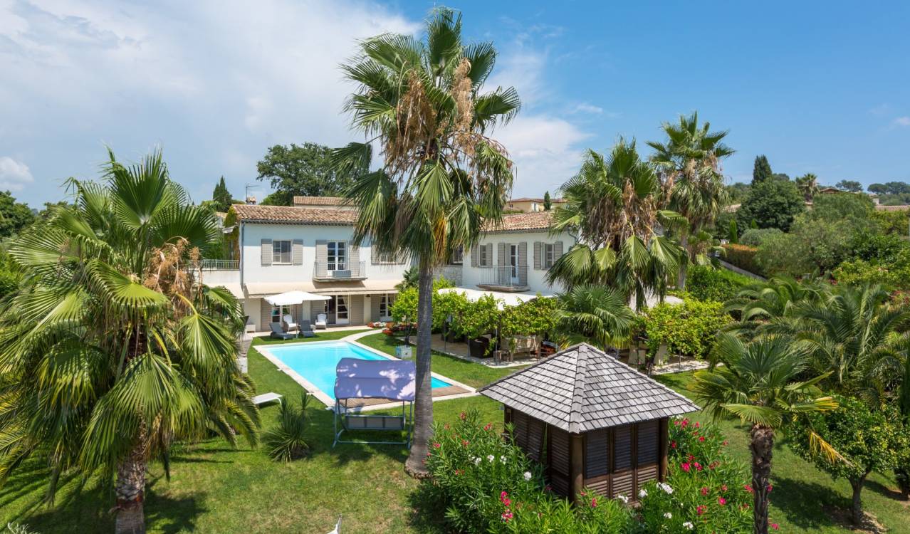 Ad Sale Property SaintPauldeVence (06570), 7 Rooms refV2133CO