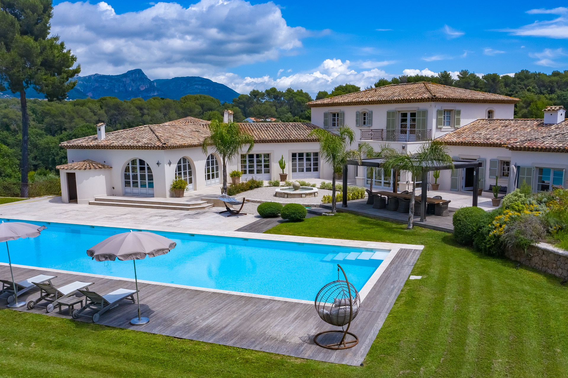 Ad Sale Property SaintPauldeVence (06570), 20 Rooms refV1998CO