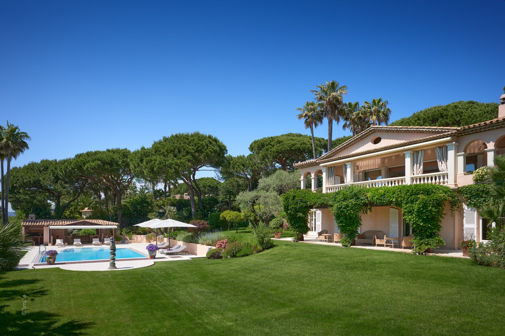Ad Sale Property Saint-Tropez (83990) ref:V1617ST
