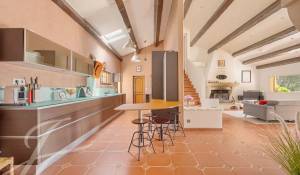 Sale Property Simiane-Collongue