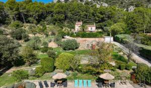 Sale Property Vauvenargues