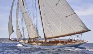 Sale Sailing Yacht 