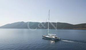 Sale Sailing Yacht 