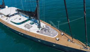 Sale Sailing Yacht 