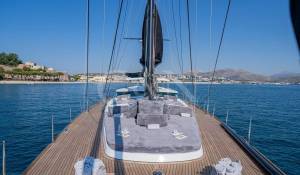 Sale Sailing Yacht 