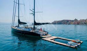 Sale Sailing Yacht 