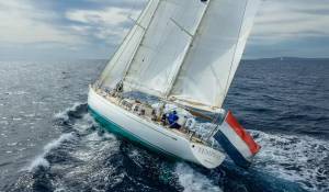 Sale Sailing Yacht 