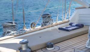 Sale Sailing Yacht 