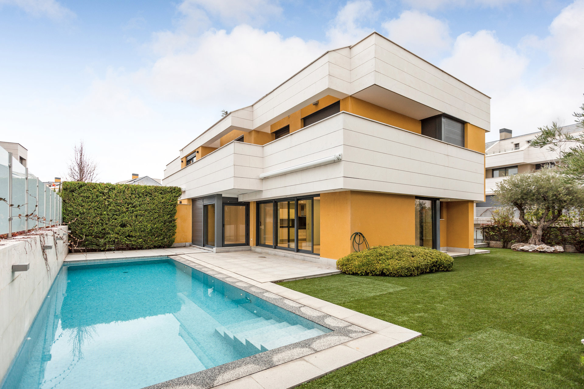 Ad Sale Townhouse Madrid Encinar De Los Reyes (28000) refV0315MAC