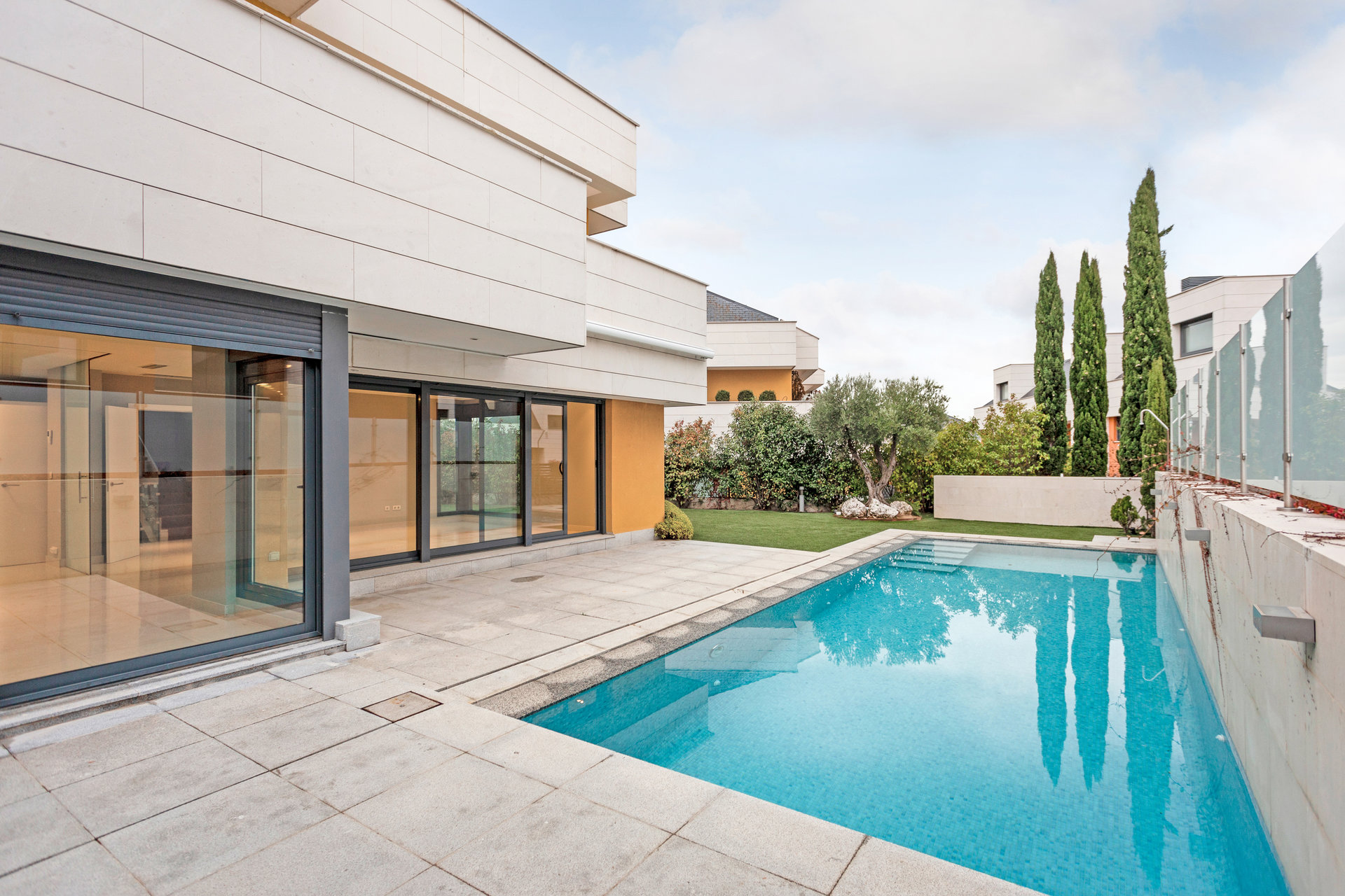 Ad Sale Townhouse Madrid Encinar De Los Reyes (28000) refV0315MAC