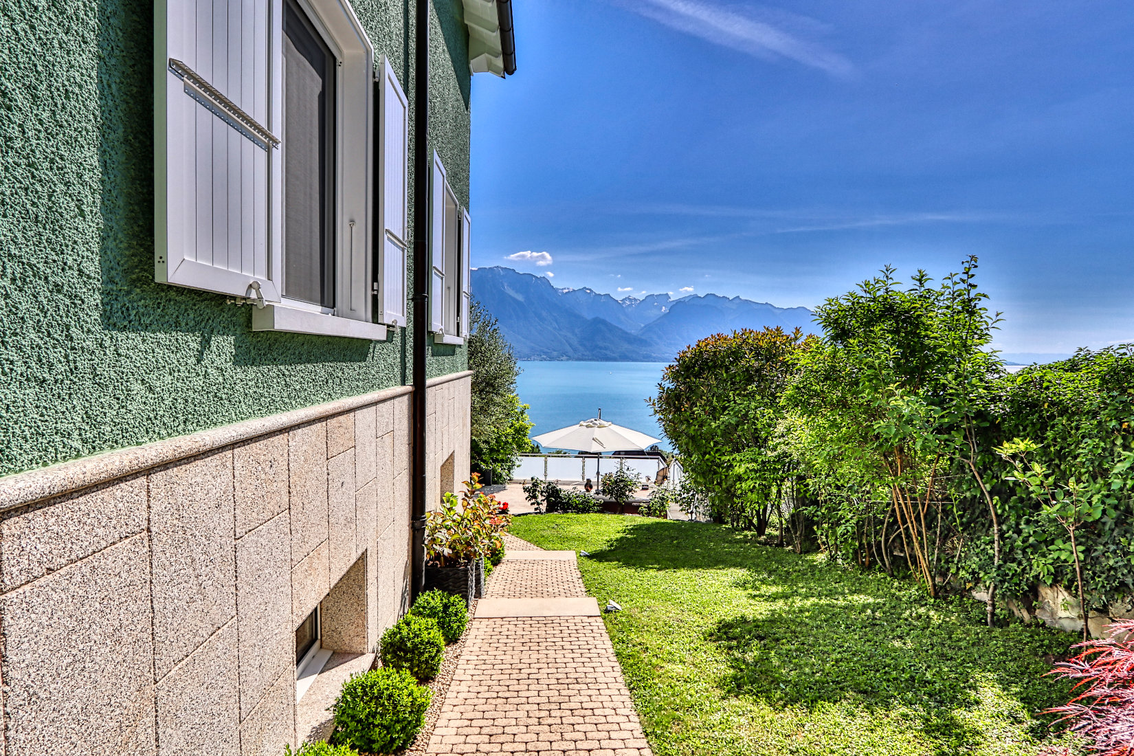 Ad Sale Townhouse Montreux (1820), 6 Rooms refV0170MX