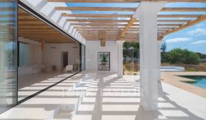 Sale Villa Cala Llenya