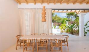 Sale Villa Cala Llenya