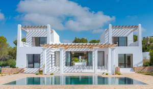 Sale Villa Cala Llenya