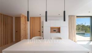 Sale Villa Cala Llenya