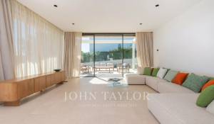 Sale Villa Cala Llenya