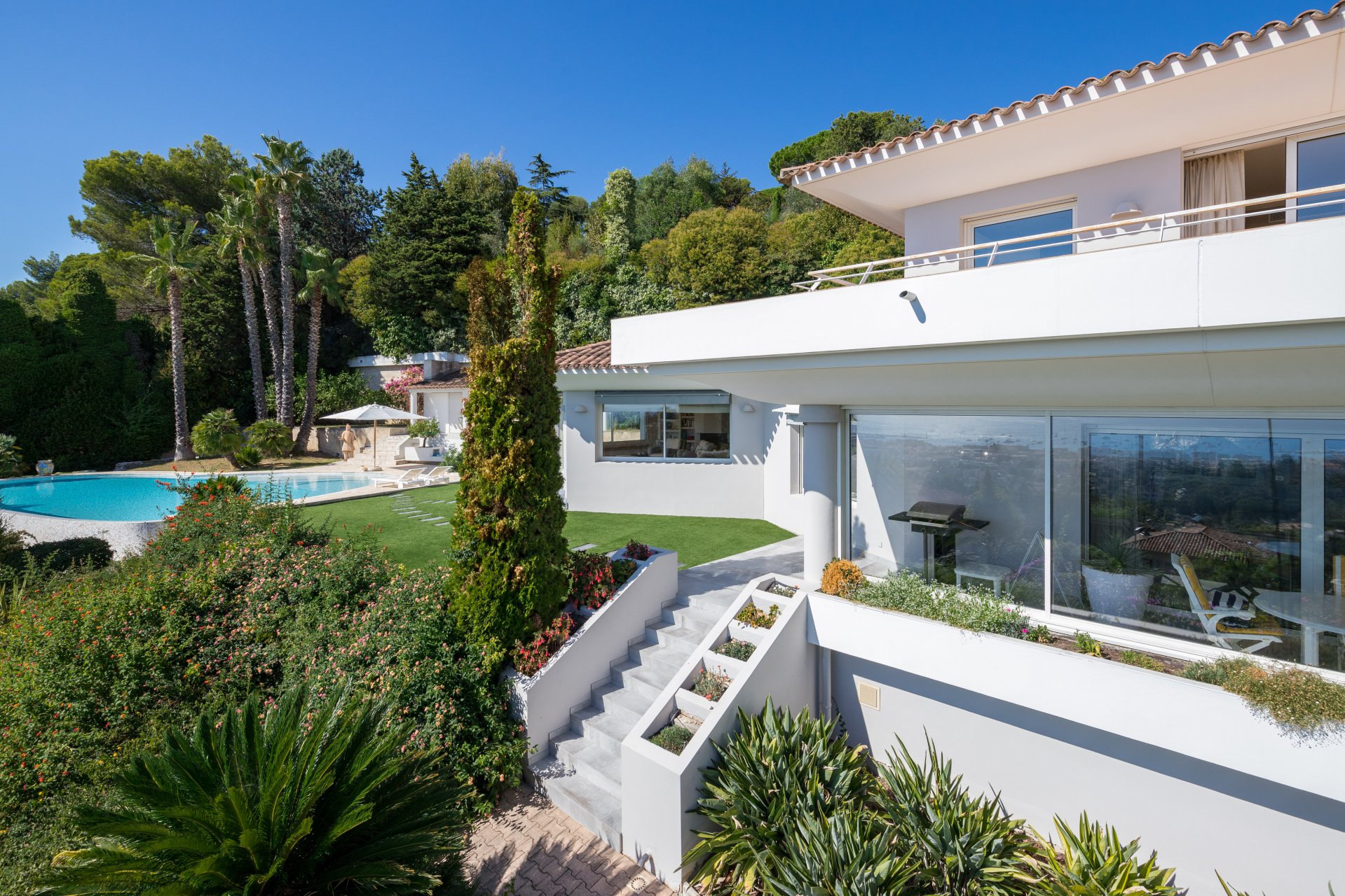 Ad Sale Villa Cannes (06400), 6 Rooms refV5292CA