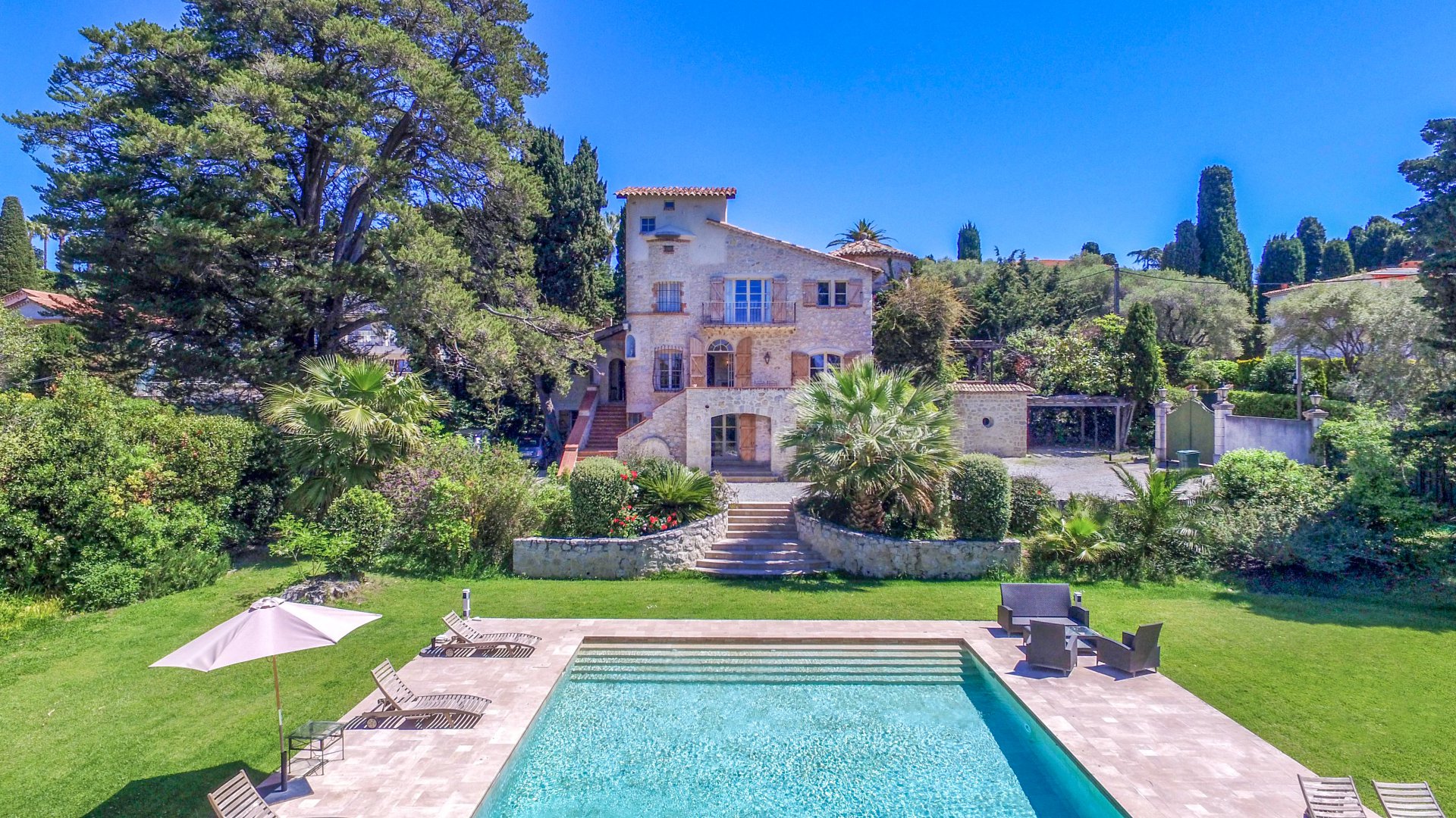 Ad Sale Villa Cap d'Antibes (06160), 6 Rooms refV0110AN