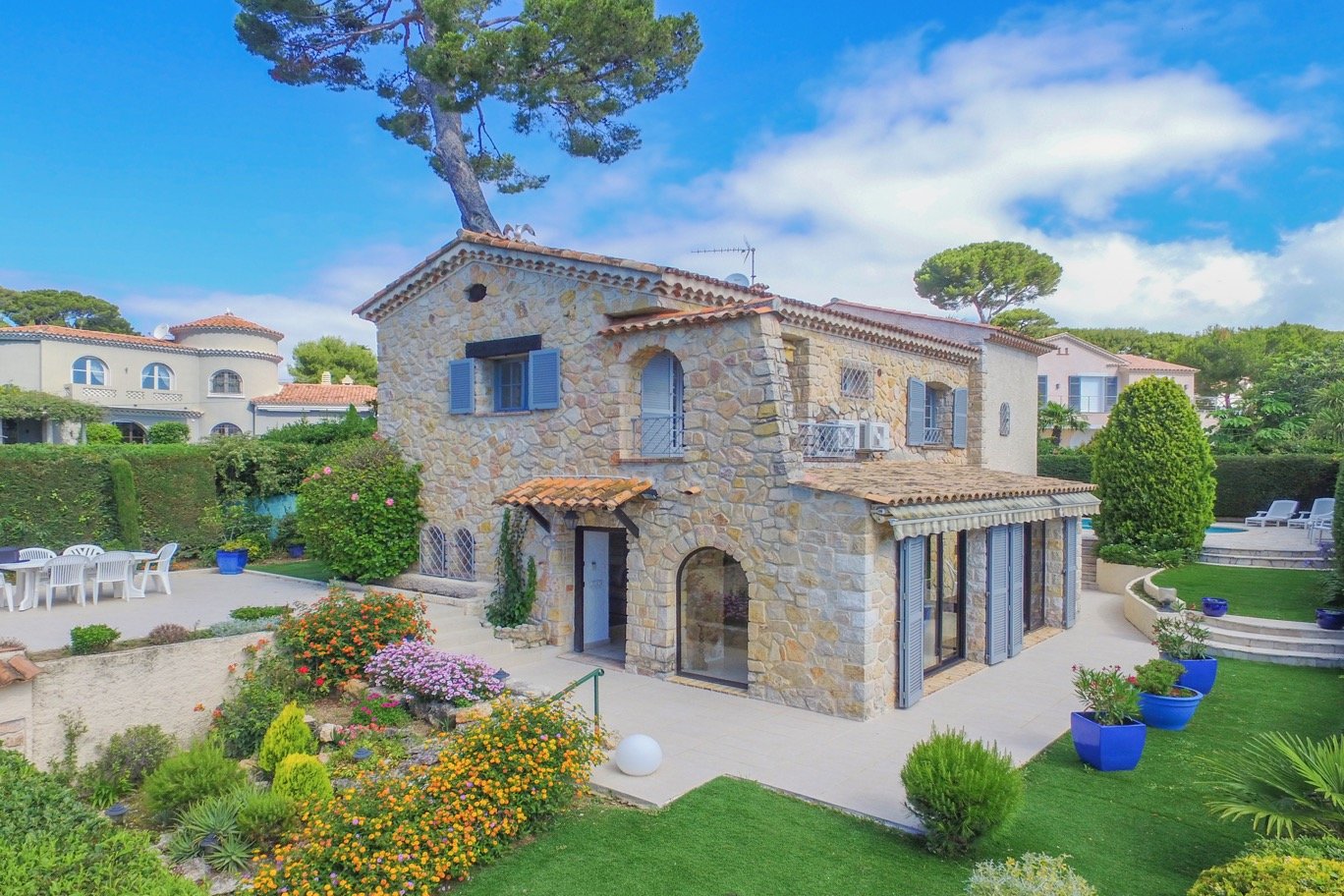 Ad Sale Villa Cap d'Antibes (06160), 4 Rooms refV0148AN