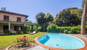 Sale Villa Forte dei Marmi