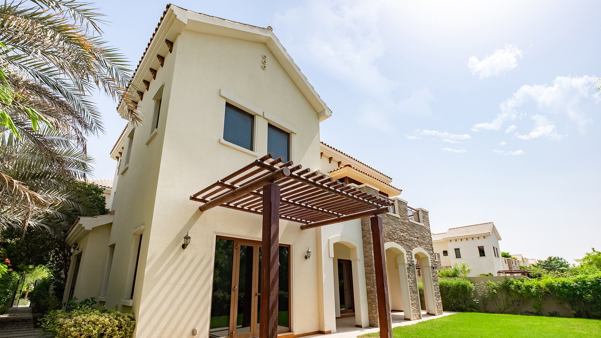 Ad Sale Villa Jumeirah Golf Estate Lime Tree Valley refV0206DU