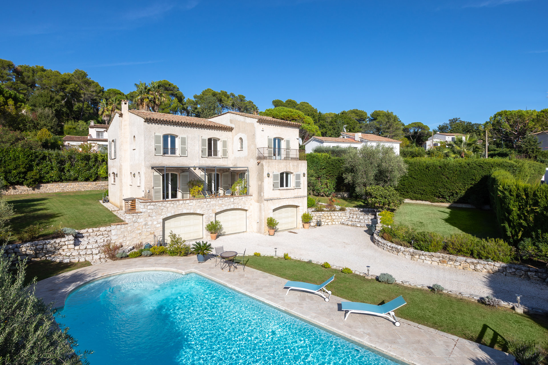Ad Sale Villa Mougins (06250), 6 Rooms refV2537MO