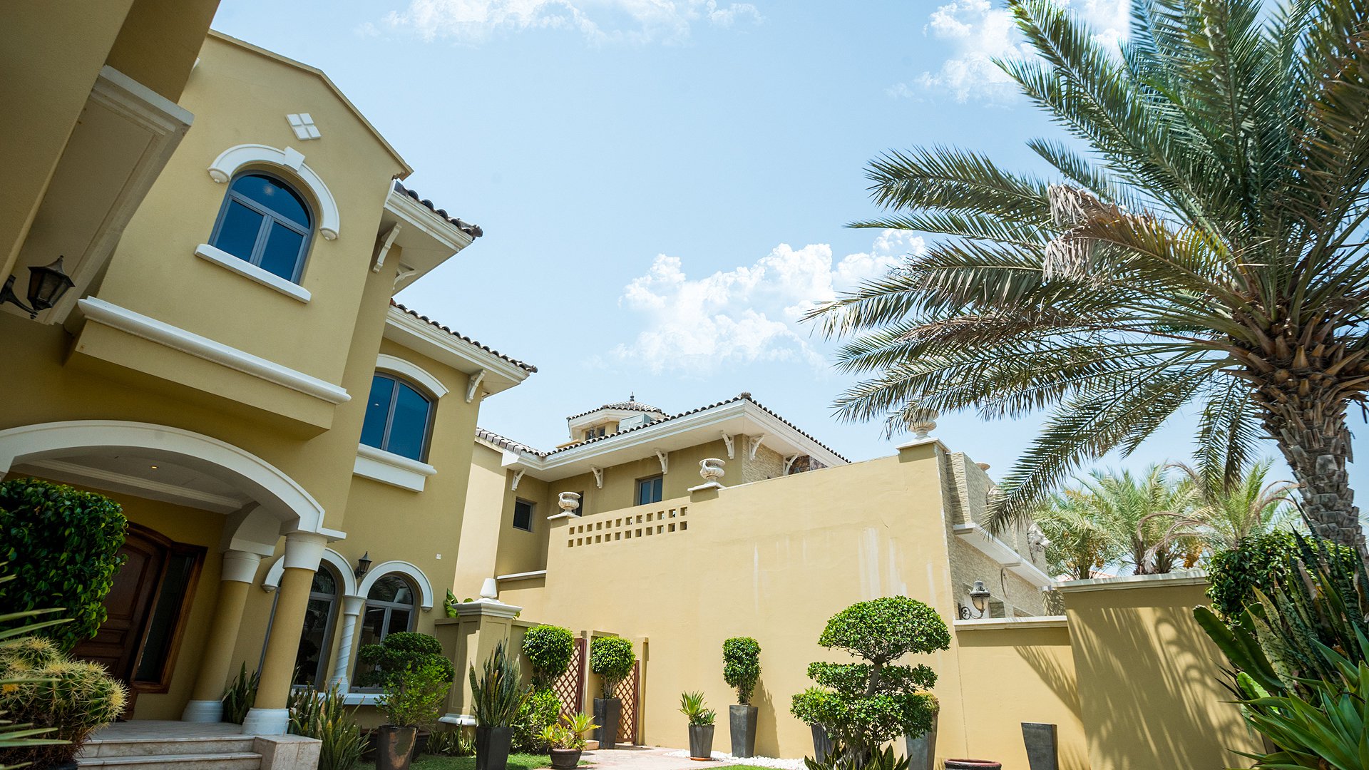 Ad Sale Villa Palm Jumeirah Garden Homes Palm Jumeirah refV0442DU