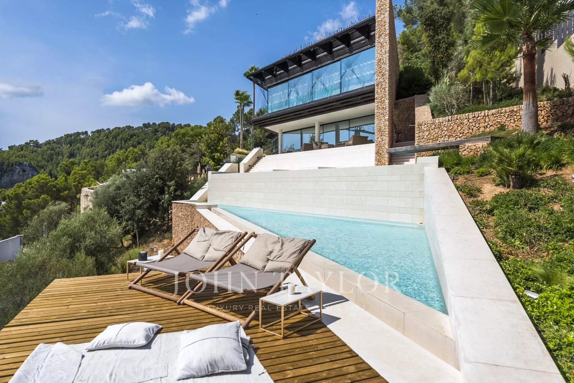 Ad Sale Villa Palma de Mallorca Son Vida (07001) refV0189PM